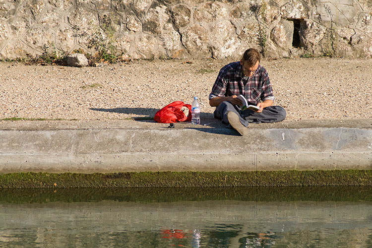 Lecture de midi  © Norbert Pousseur